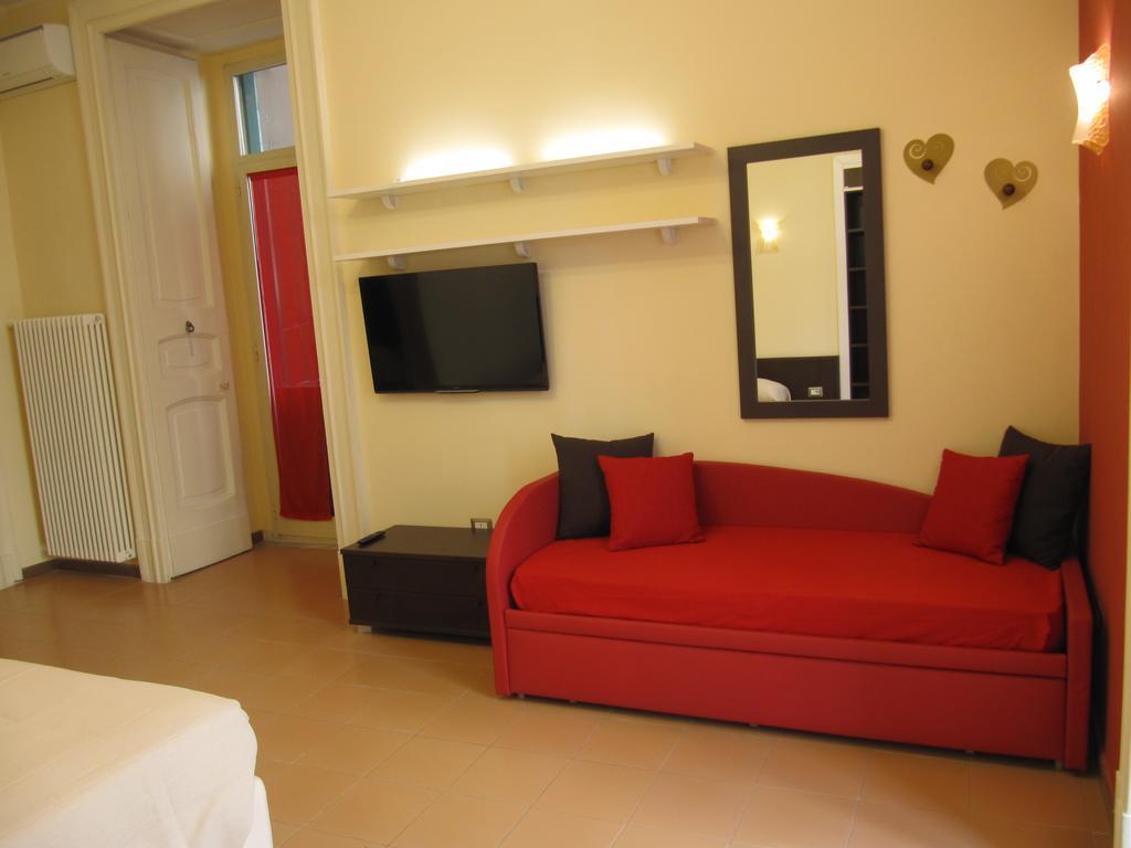 Duomo 89 Bed & Breakfast Naples Bilik gambar