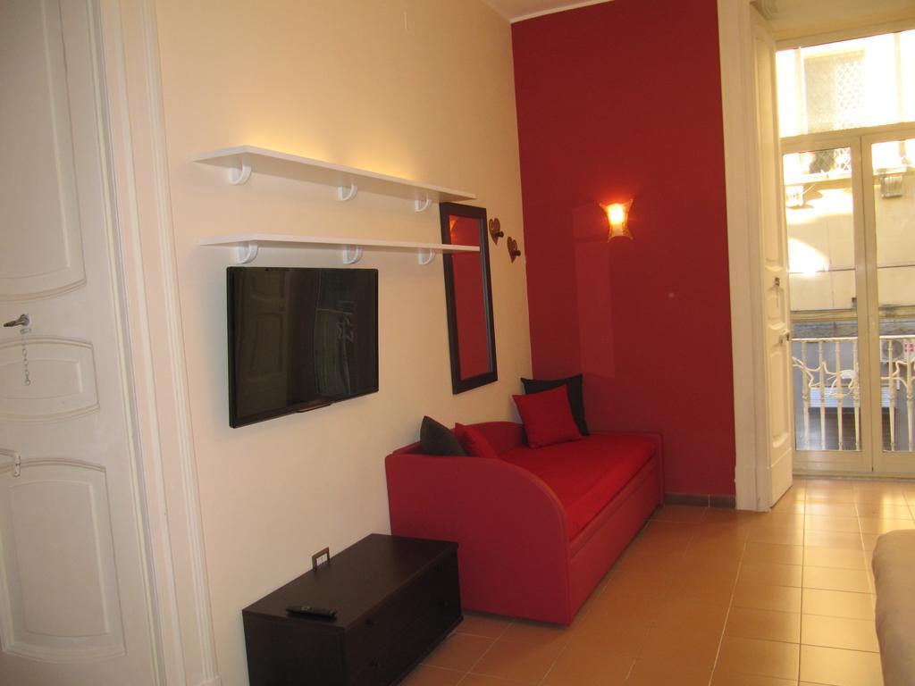 Duomo 89 Bed & Breakfast Naples Bilik gambar