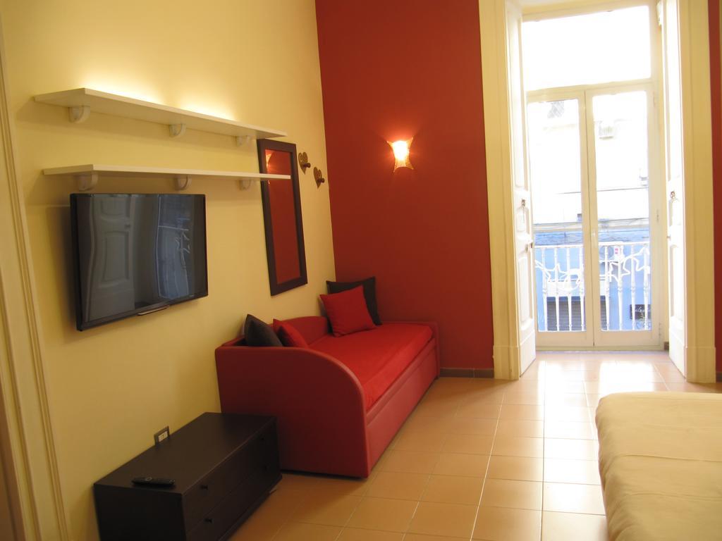 Duomo 89 Bed & Breakfast Naples Bilik gambar